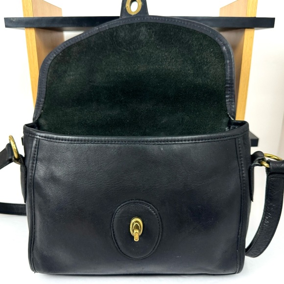 Vintage Coach Devon Classic Black Leather Crossbody Purse Please Read Listing - Picture 5 of 13